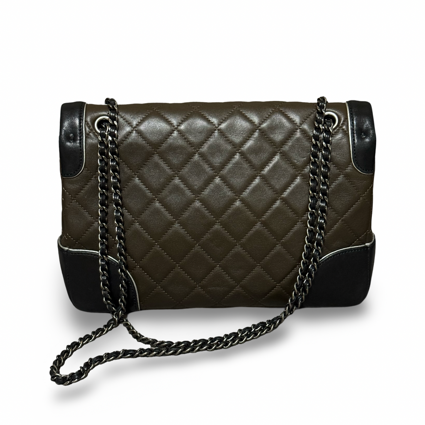 Chanel timeless/classique flap bag