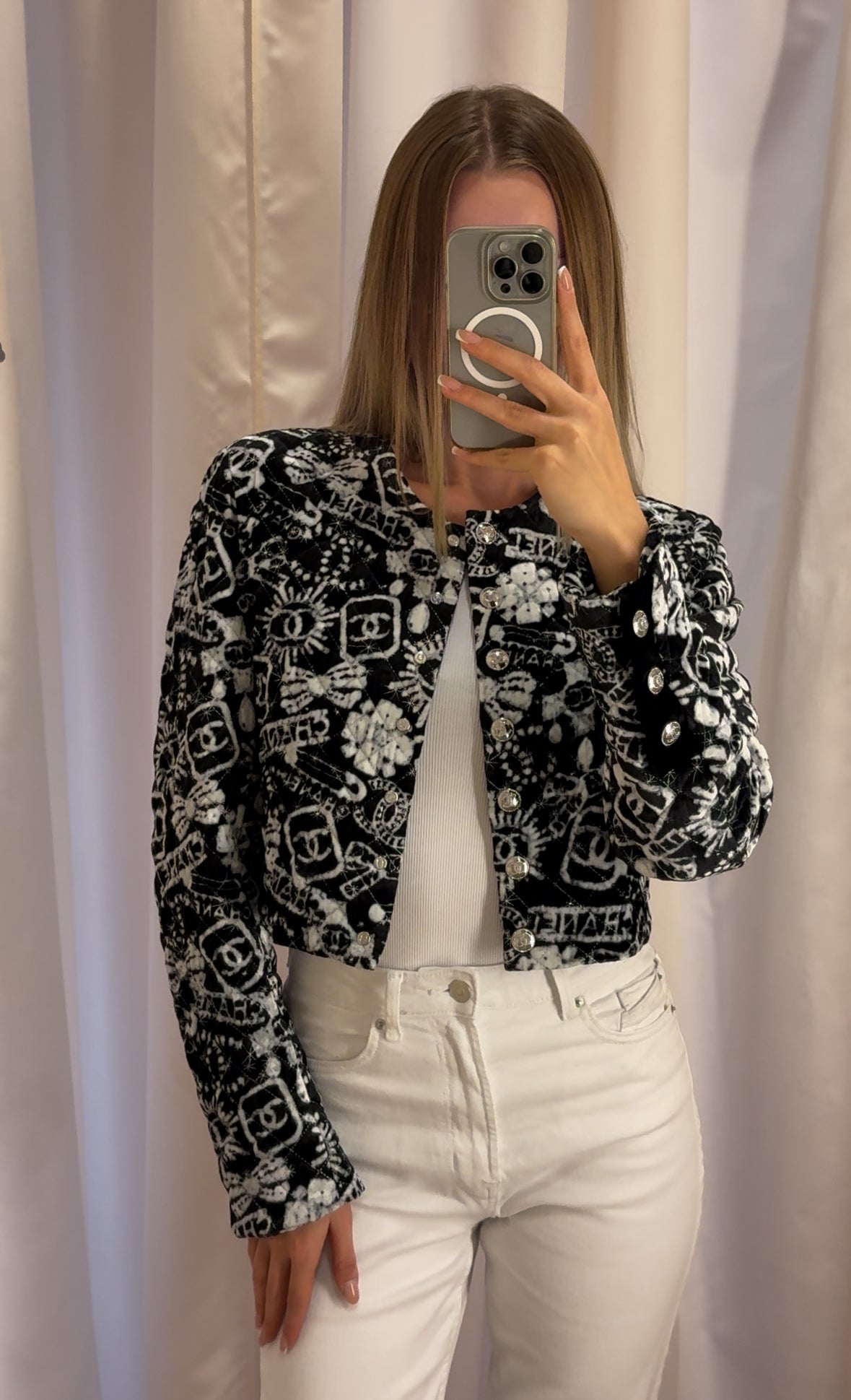 Chanel Black and White jacket size 38